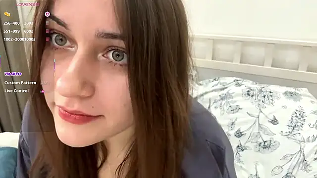 RachaelJuntunen online show from November 15, 2025, 11:14 am