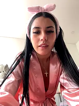 Snapshot of Victoria_alson chatting on November 3, 2025, 2:53 pm Victoria alson online show from November 3, 2025, 2:53 pm