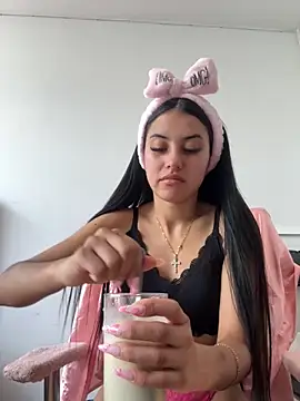 Snapshot of Victoria_alson chatting on November 12, 2025, 3:16 pm Victoria alson online show from November 12, 2025, 3:16 pm