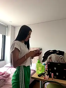 Snapshot of Victoria_alson chatting on November 18, 2025, 5:05 pm Victoria alson online show from November 18, 2025, 5:05 pm