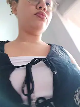 SirenRouge 69 online show from March 27, 2026, 7:48 pm