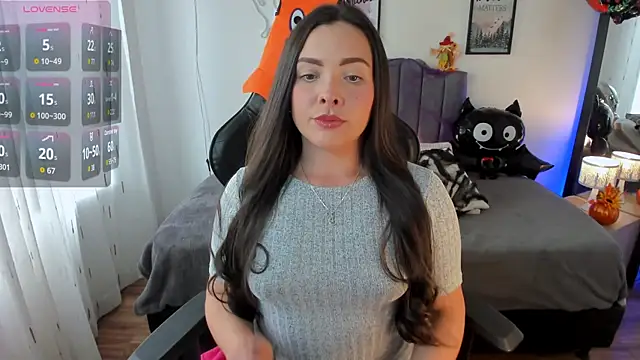 Snapshot of amaia_monet chatting on October 23, 2025, 7:45 pm amaia monet online show from October 23, 2025, 7:45 pm