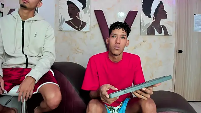 BEAUTY BOYS1 online show from April 11, 2026, 1:26 pm