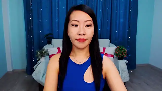 LiaPak online show from October 27, 2025, 1:06 am