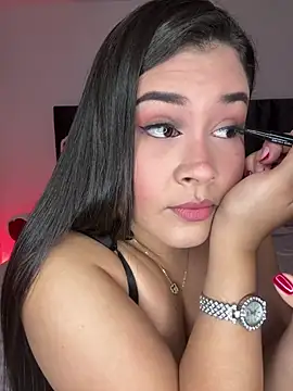 Snapshot of Bella-kim- chatting on February 7, 2026, 4:53 am Bella-kim- online show from February 7, 2026, 4:53 am