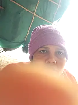 Rakhi j online show from December 22, 2025, 3:39 am