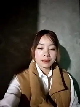 milo123-xx online show from December 3, 2025, 1:28 am