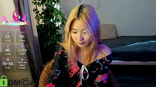 Aisi 18 online show from October 13, 2025, 7:10 am