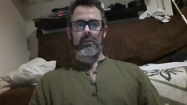 whatYwantMorrre online show from December 17, 2025, 7:08 pm