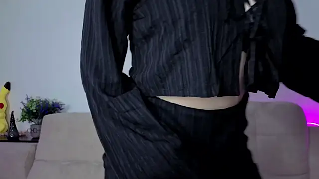 Snapshot of ColettaMejias chatting on February 7, 2026, 8:17 pm ColettaMejias online show from February 7, 2026, 8:17 pm