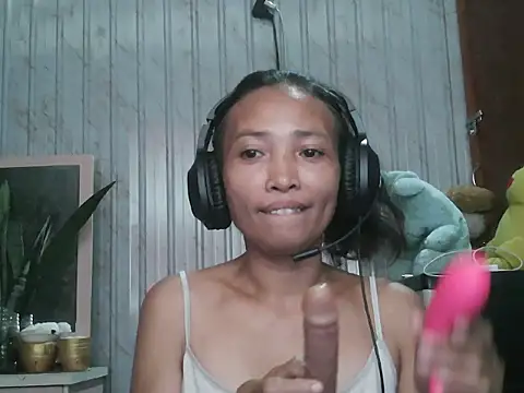 pinayhotii online show from September 19, 2025, 11:20 pm