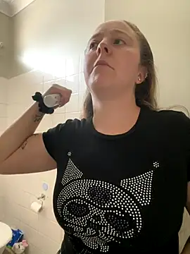 spankmykittyhehe online show from September 9, 2025, 2:54 am