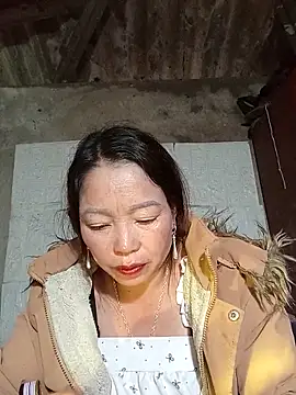  Helala  online show from December 14, 2025, 9:48 am