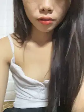 Snapshot of Leyleisanmay chatting on October 7, 2025, 2:40 pm Leyleisanmay online show from October 7, 2025, 2:40 pm