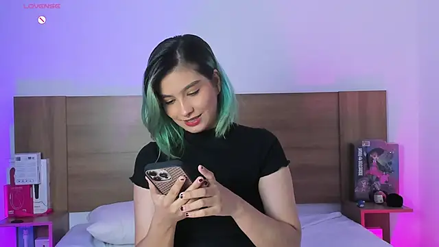Snapshot of Akatsumi_ chatting on June 17, 2026, 10:30 pm Akatsumi online show from June 17, 2026, 10:30 pm