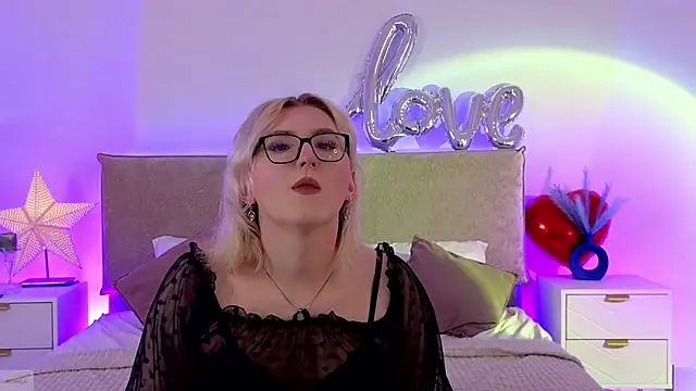 Jules night online show from May 28, 2026, 9:32 pm