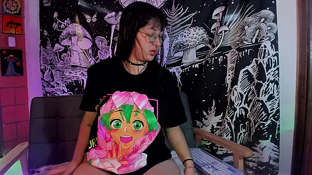 Violetaa Leee online show from September 25, 2025, 8:37 pm