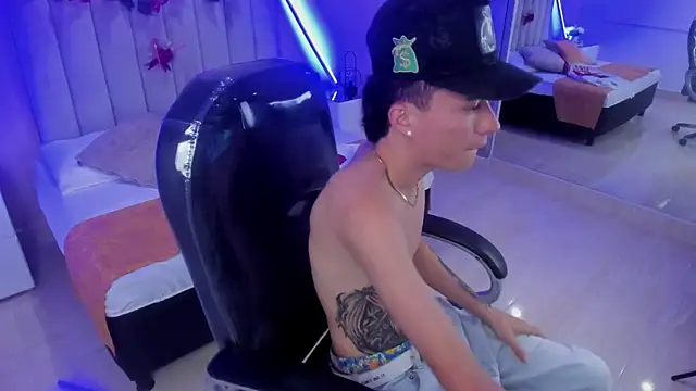 Nascary Fox online show from December 18, 2025, 8:01 pm