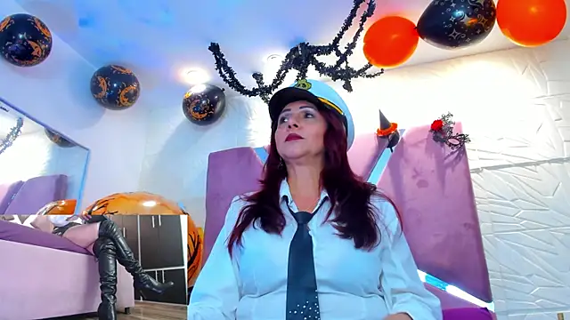 Madame Angelic  online show from October 12, 2025, 3:52 am