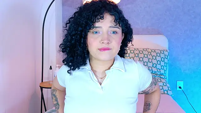 Tracielowe w online show from October 26, 2025, 3:29 am