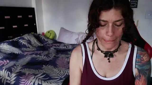 Snapshot of fenix_colette chatting on September 10, 2025, 9:36 pm fenix colette online show from September 10, 2025, 9:36 pm