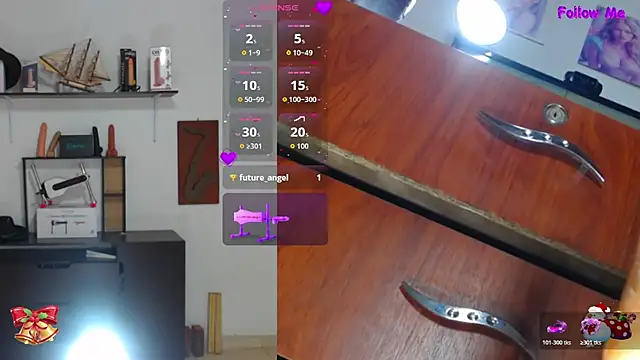 keily  funny online show from December 22, 2025, 11:21 am