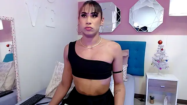 NicoletBlossom online show from November 28, 2025, 8:20 pm