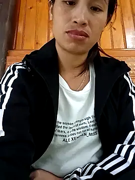 Snapshot of misa_00 chatting on November 5, 2025, 9:12 am misa 00 online show from November 5, 2025, 9:12 am