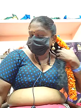 bakyasree143 online show from October 9, 2025, 12:11 am