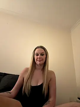imyourgoodgirl69 online show from September 19, 2025, 10:08 am
