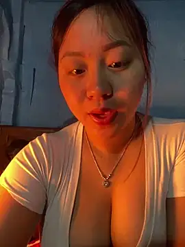 maianhcute online show from February 12, 2026, 1:05 am