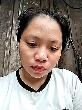 venu00 online show from October 19, 2025, 12:46 am