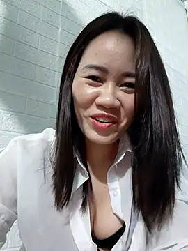 Singlemom69x online show from October 30, 2025, 1:42 pm