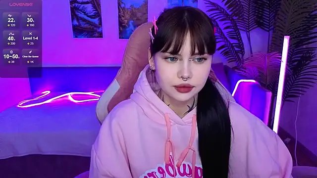 Morana Batt online show from October 18, 2025, 2:13 am