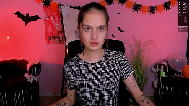 talia seduce online show from October 29, 2025, 2:49 pm