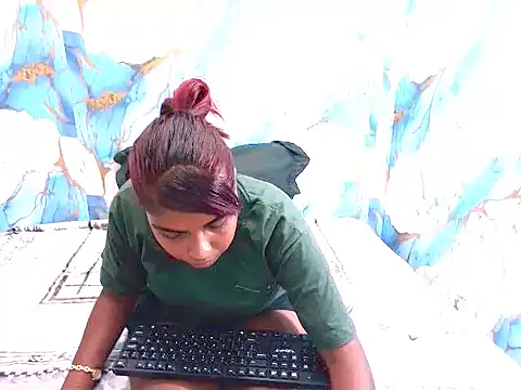 Snapshot of indianmystica694u chatting on December 23, 2025, 9:30 am indianmystica694u online show from December 23, 2025, 9:30 am