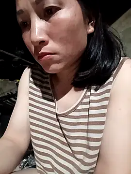 Snapshot of YAYAA-502 chatting on February 26, 2026, 1:11 pm YAYAA-502 online show from February 26, 2026, 1:11 pm