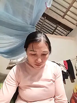 YAYAA-502 online show from December 15, 2025, 2:01 pm