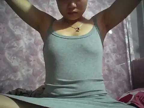 Snapshot of Ngoc-bbi chatting on July 5, 2026, 5:36 am Ngoc-bbi online show from July 5, 2026, 5:36 am