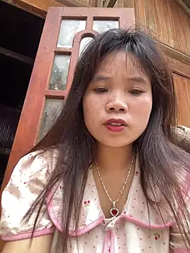 Snapshot of Ngoc-bbi chatting on June 25, 2026, 7:46 am Ngoc-bbi online show from June 25, 2026, 7:46 am