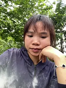 Snapshot of Ngoc-bbi chatting on May 4, 2026, 6:06 am Ngoc-bbi online show from May 4, 2026, 6:06 am