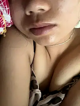 Ngoc-bbi online show from October 6, 2025, 2:13 am