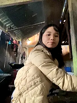 Ngoc-bbi online show from October 28, 2025, 1:39 am