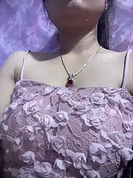 Snapshot of Ngoc-bbi chatting on May 3, 2026, 3:37 pm Ngoc-bbi online show from May 3, 2026, 3:37 pm