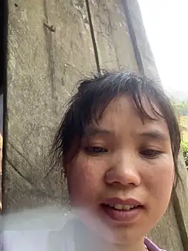 Ngoc-bbi online show from April 6, 2026, 5:30 am