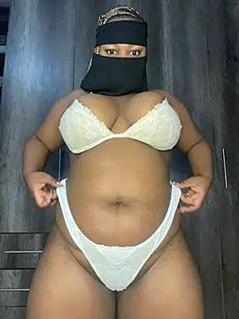 Ebony Warlock  online show from July 3, 2026, 7:37 am