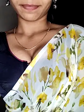 Savita2310 online show from November 29, 2025, 7:36 pm