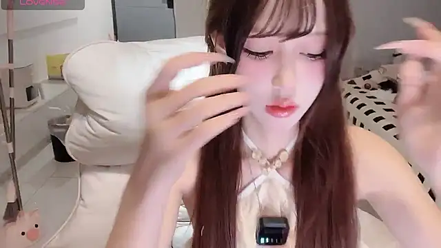 vkvk-VK online show from October 26, 2025, 4:07 pm