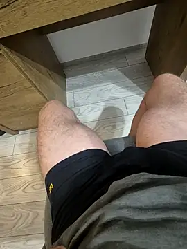 InnocentHub753 online show from April 28, 2026, 7:29 pm