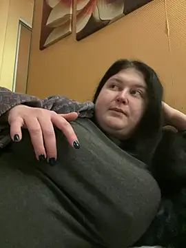 Snapshot of DazzzlingDame chatting on February 9, 2026, 9:02 pm DazzzlingDame online show from February 9, 2026, 9:02 pm